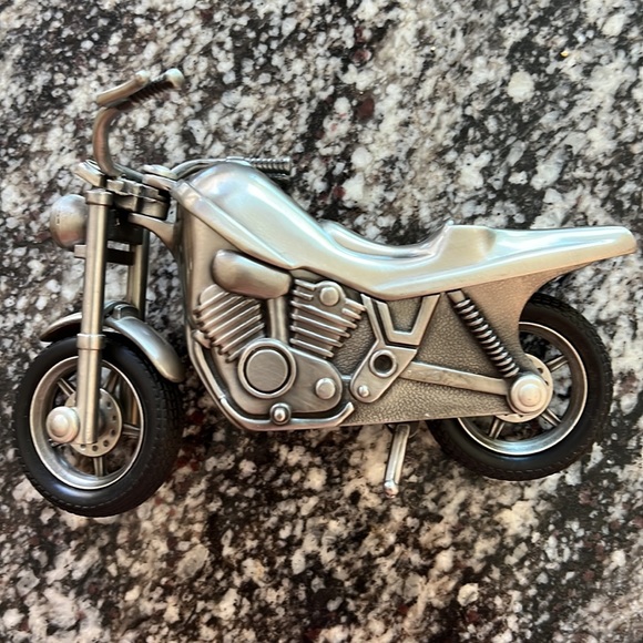 Mini motorcycle coin bank - Picture 6 of 7